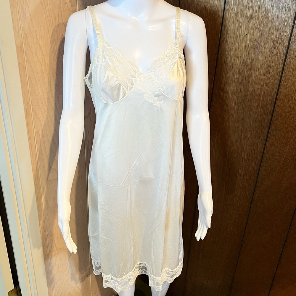 KYSER Vintage WHITE lace nightie chiffon
